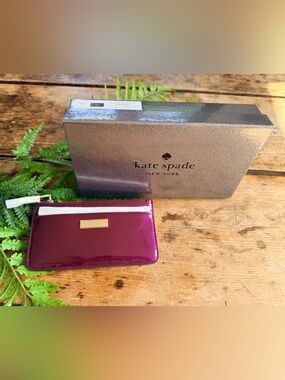 Kate Spade Kenzie Glossy Magenta Patent Zip Card Wallet NWT